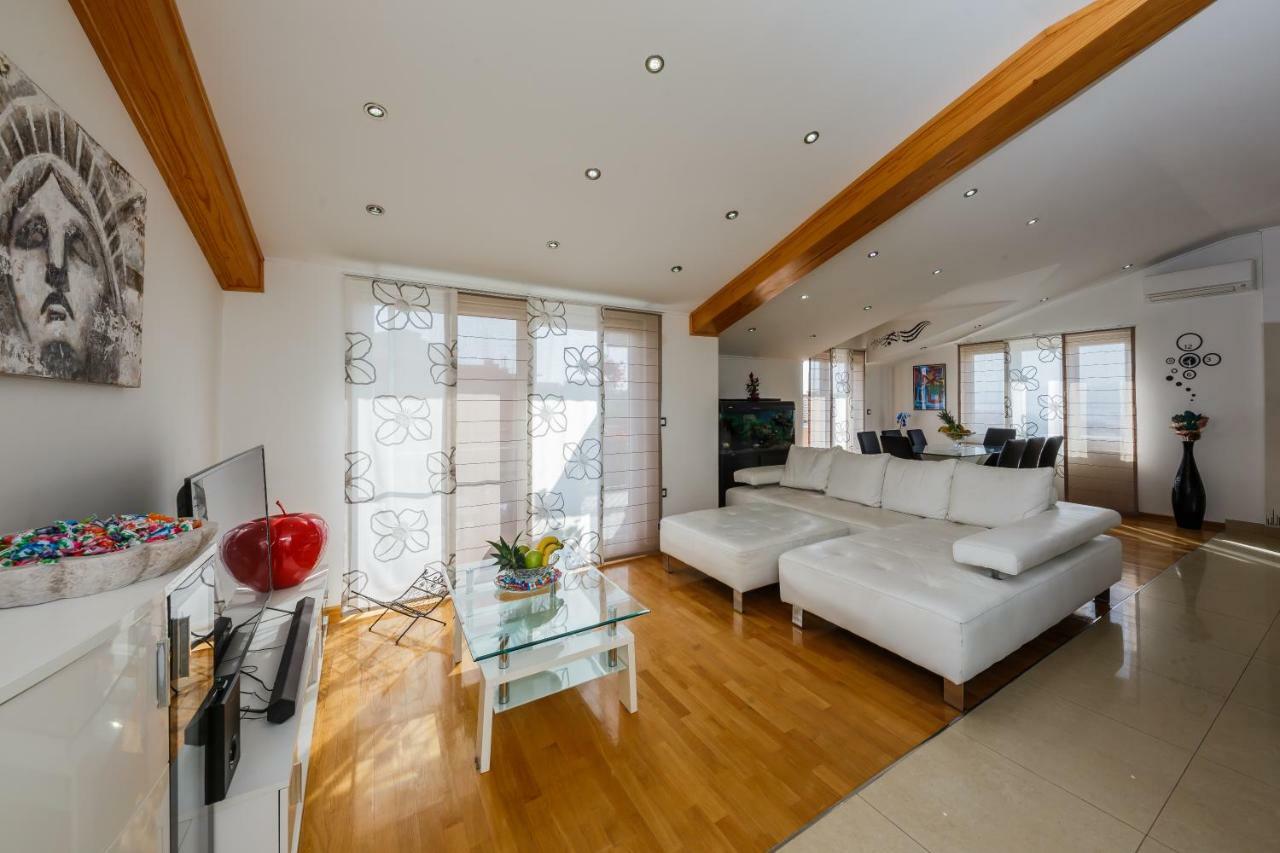 Apartments Selak スプリト エクステリア 写真