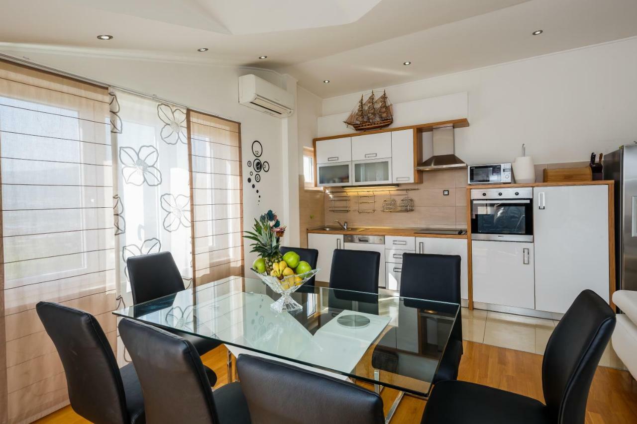 Apartments Selak スプリト エクステリア 写真