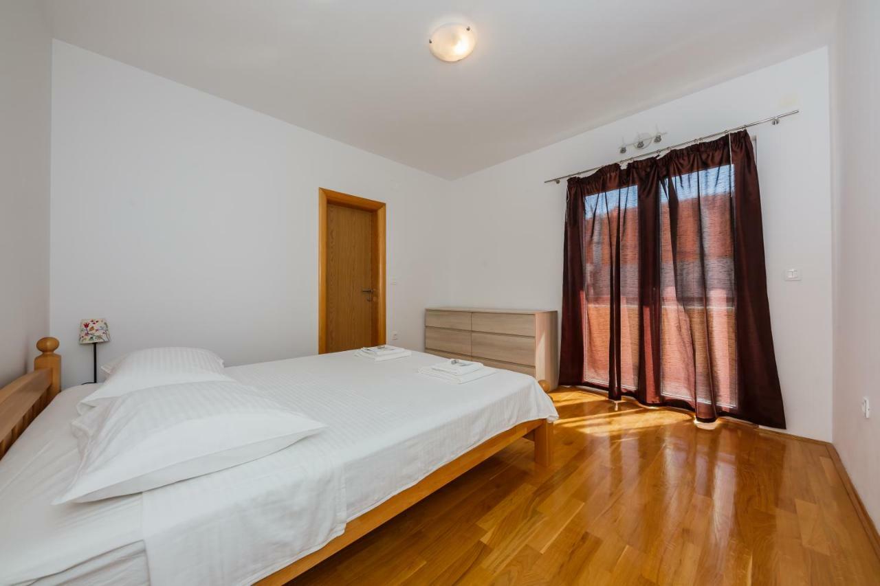 Apartments Selak スプリト エクステリア 写真