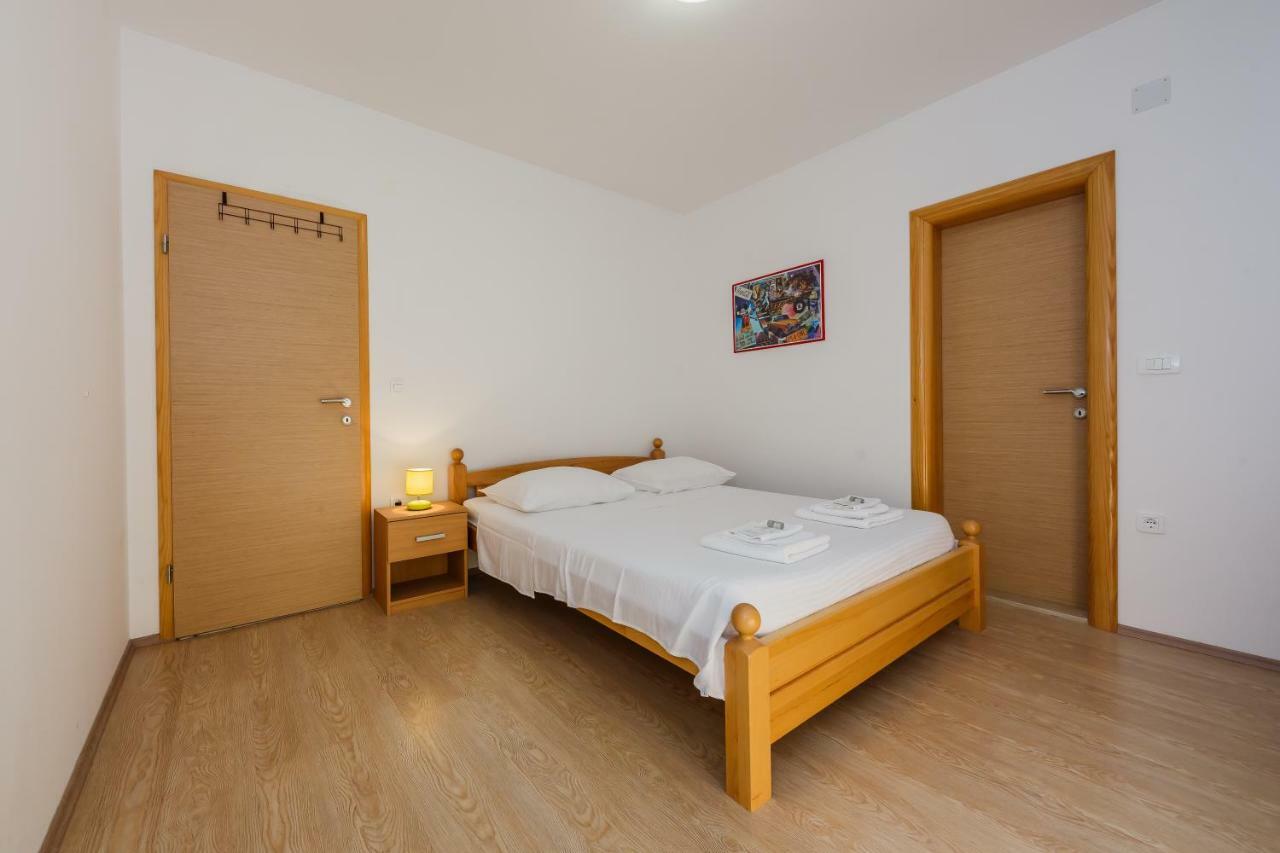 Apartments Selak スプリト エクステリア 写真