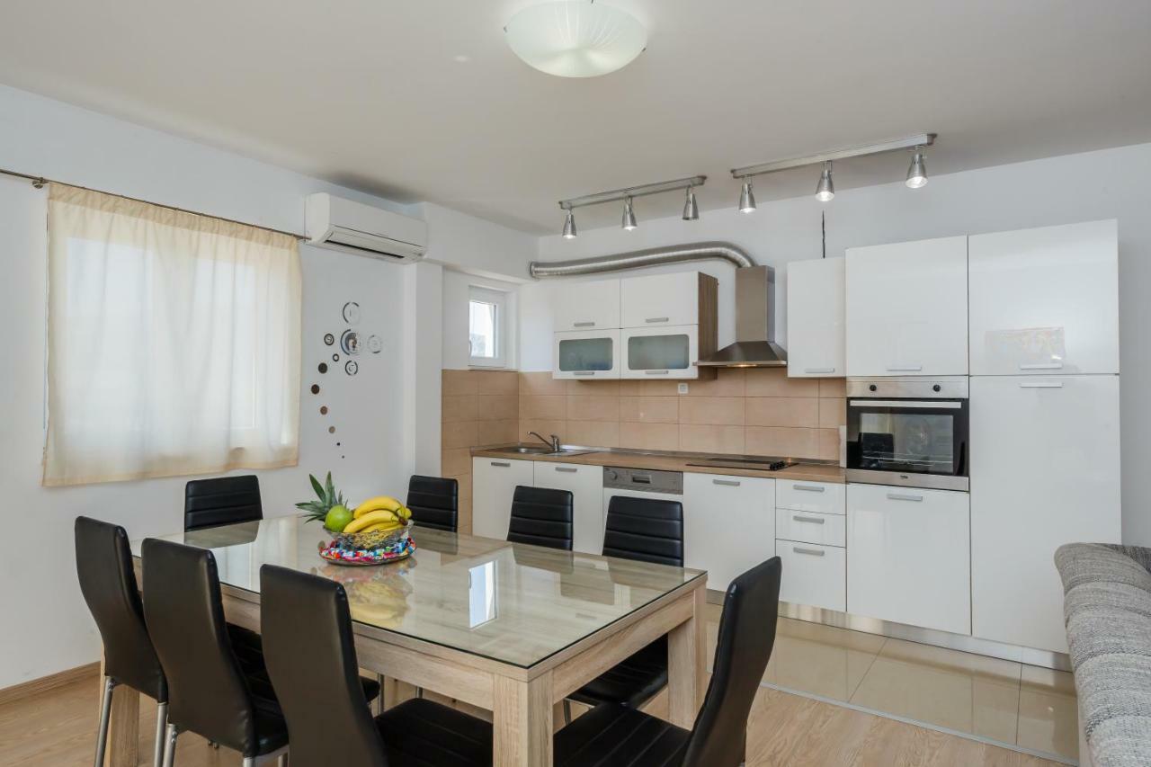 Apartments Selak スプリト エクステリア 写真