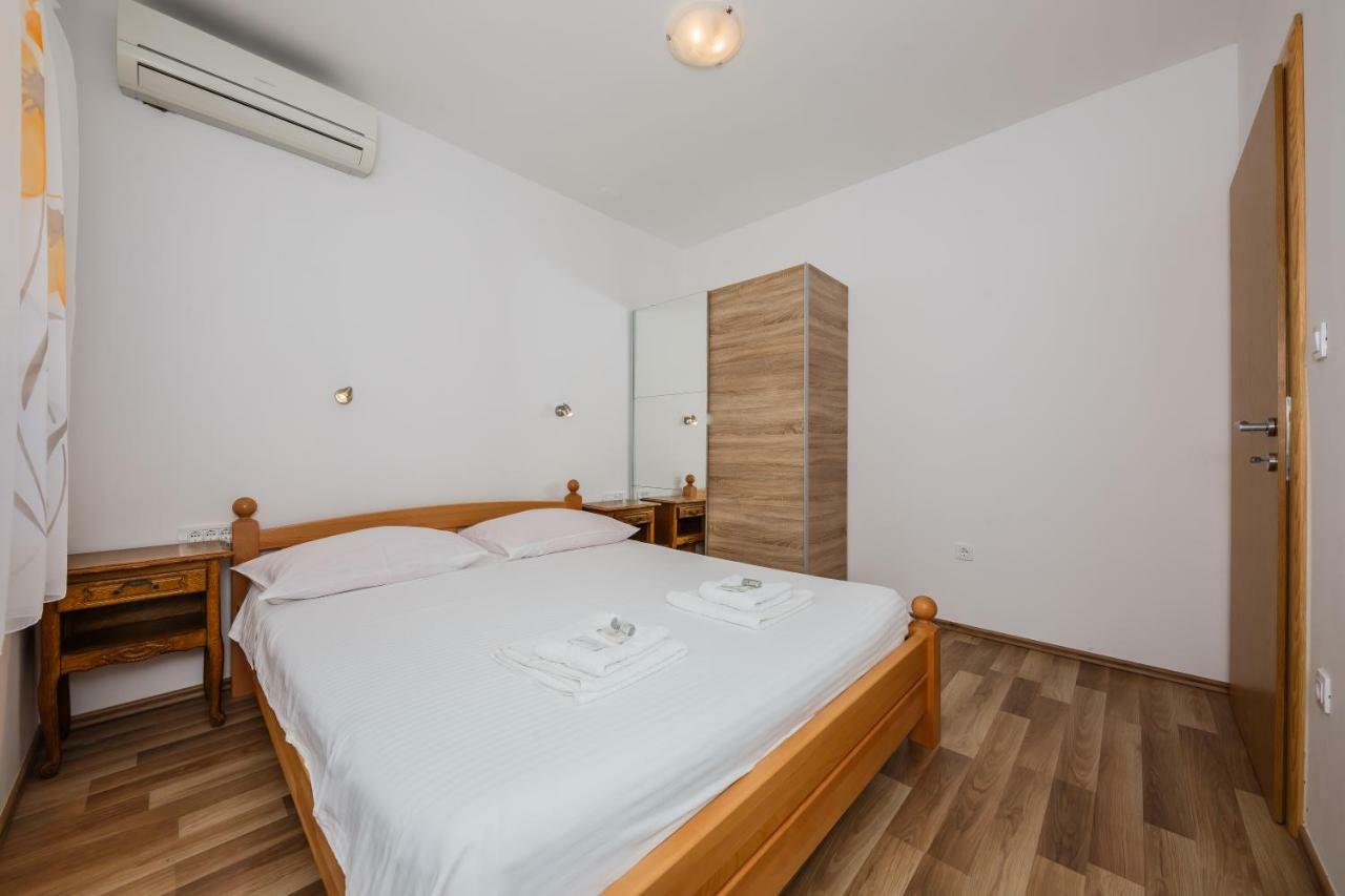 Apartments Selak スプリト エクステリア 写真
