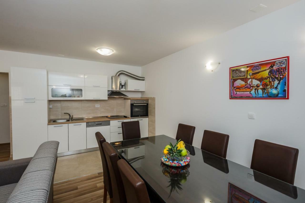 Apartments Selak スプリト エクステリア 写真