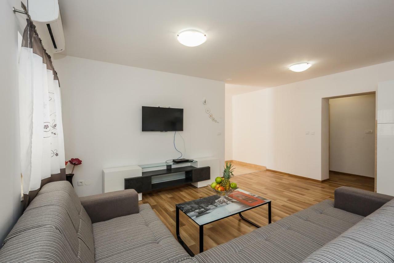 Apartments Selak スプリト エクステリア 写真