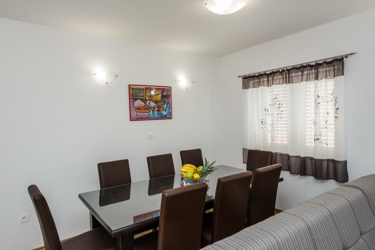 Apartments Selak スプリト エクステリア 写真